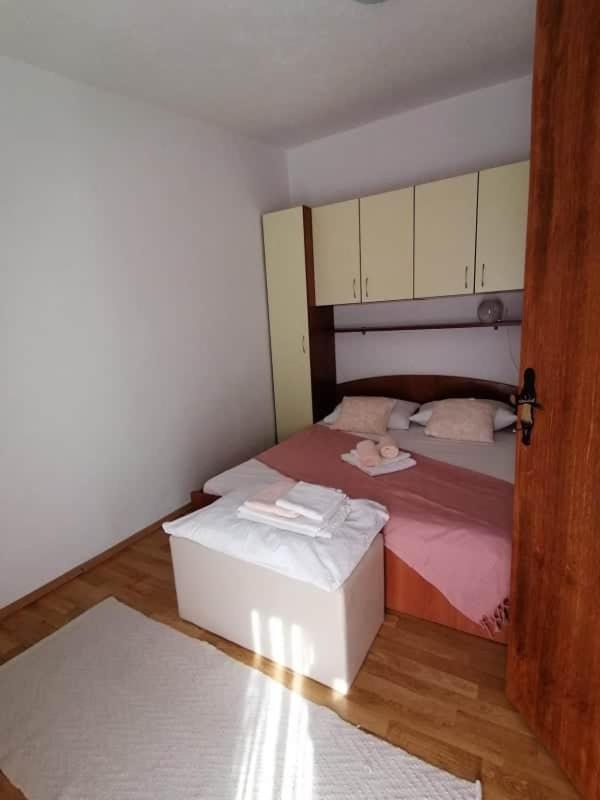 Apartment Krmpotic Vir Dış mekan fotoğraf