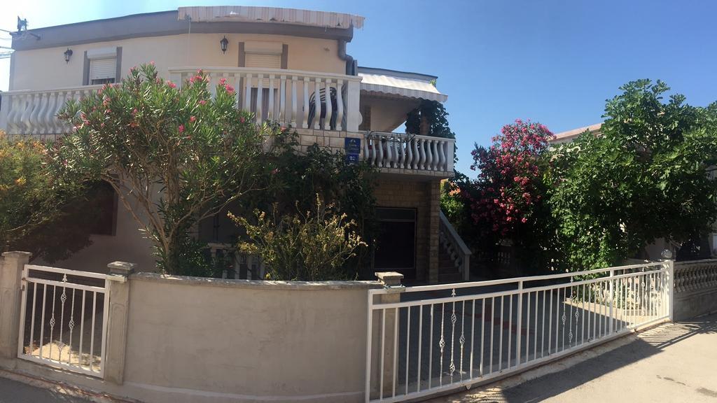 Apartment Krmpotic Vir Dış mekan fotoğraf